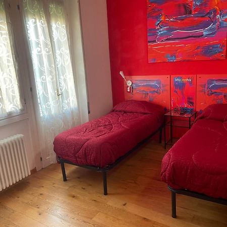 Rooms Of Love Pavia Eksteriør billede